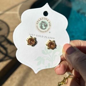 Gold plated Spartina 449 magnolia stud earring.Peach colored stone